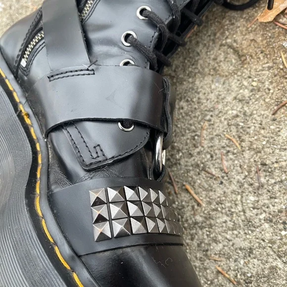 RARE Dr. Martens Combat Boots Platform Jadon hi Stud 10 eyelet Size 8 Buckle - Picture 6 of 15